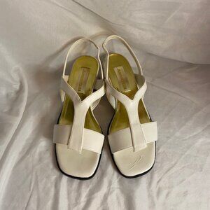 Amerati Vintage White Sling Back Block Heel Sandals, size 8M